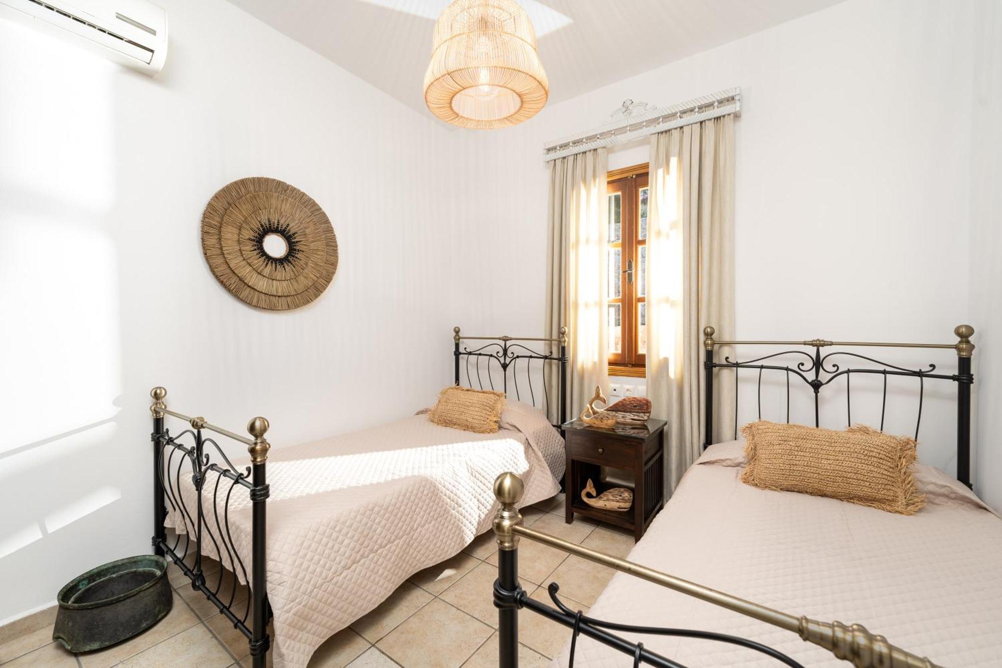Villa Antonis Chalki Town Zewnętrze zdjęcie